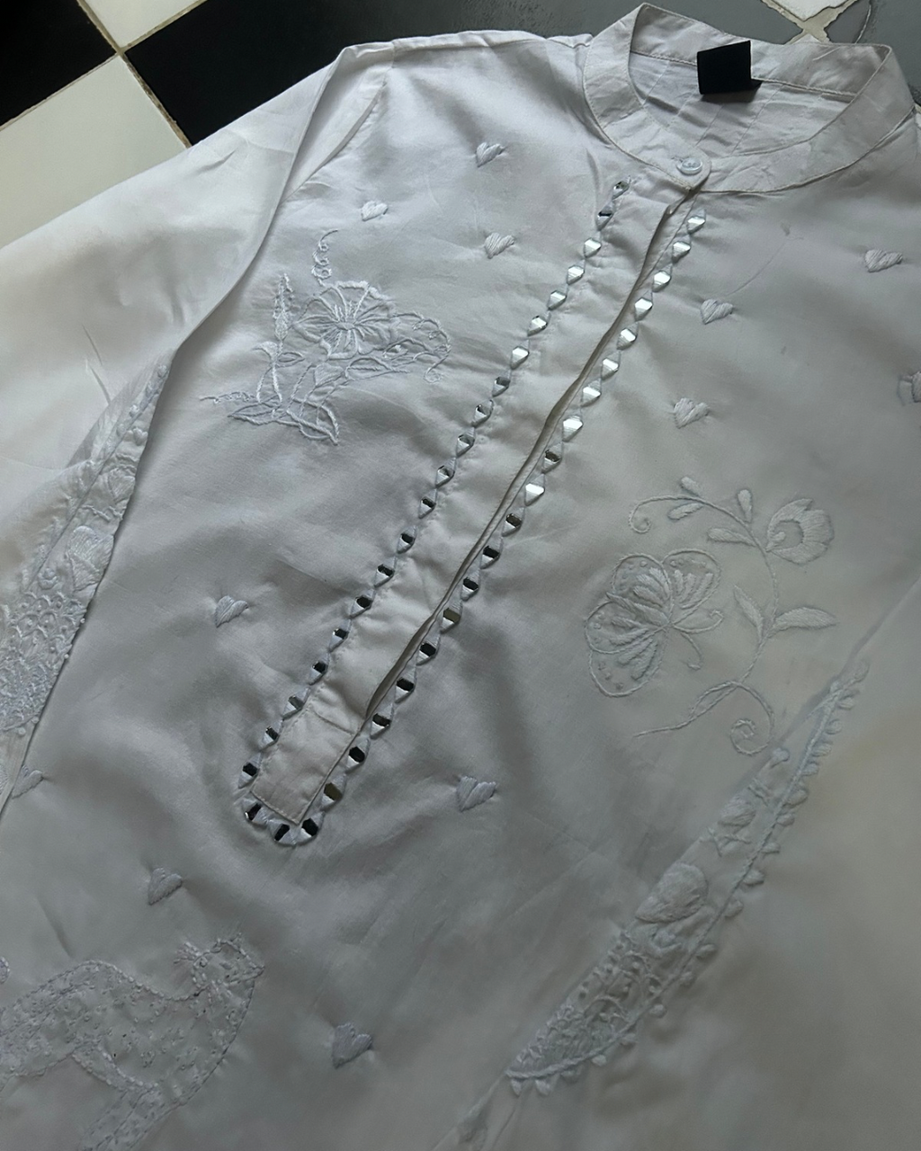 White Hand Embroidered Kurta