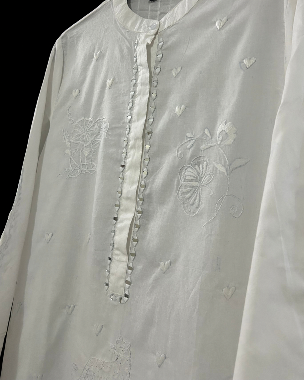 White Hand Embroidered Kurta