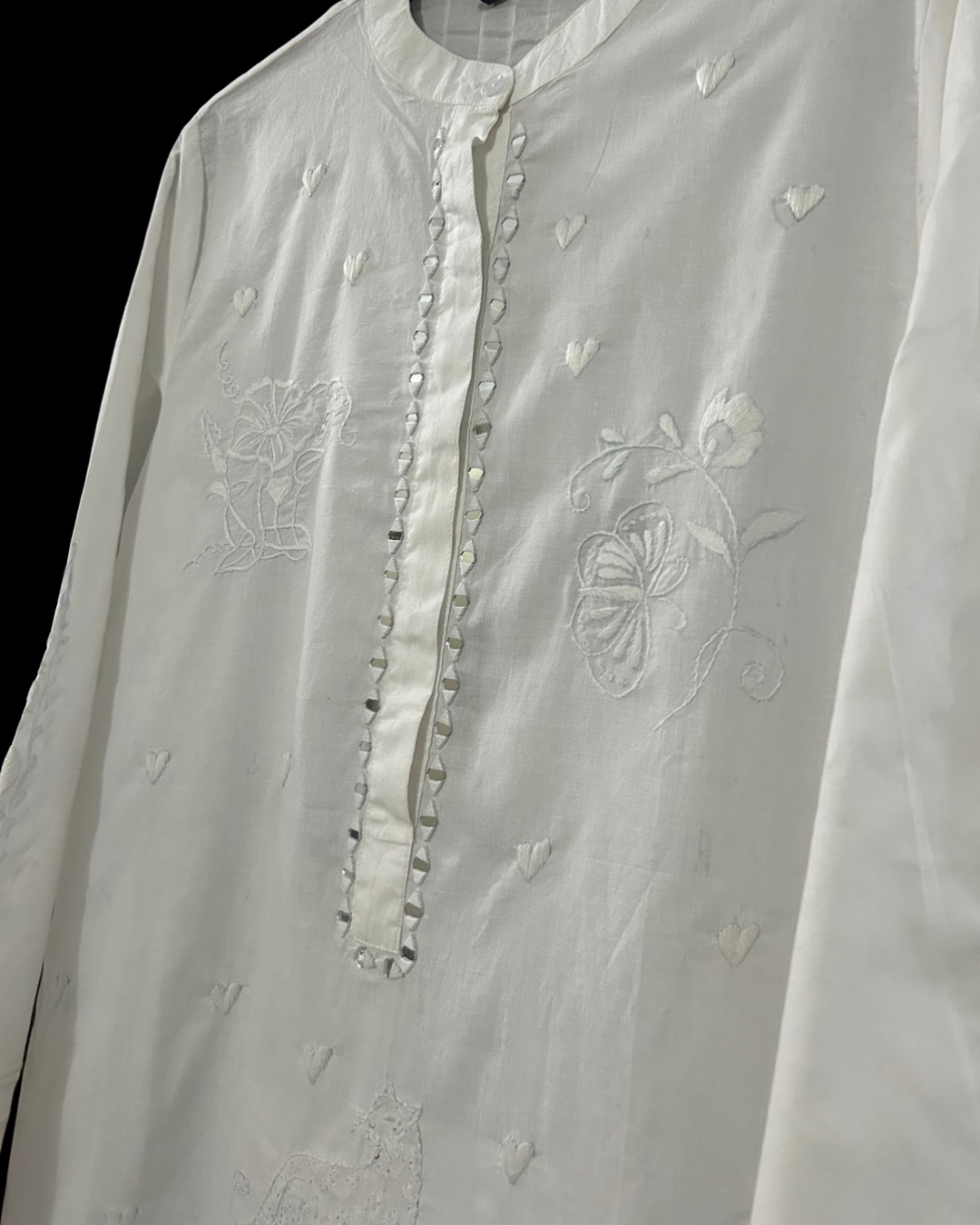 White Hand Embroidered Kurta
