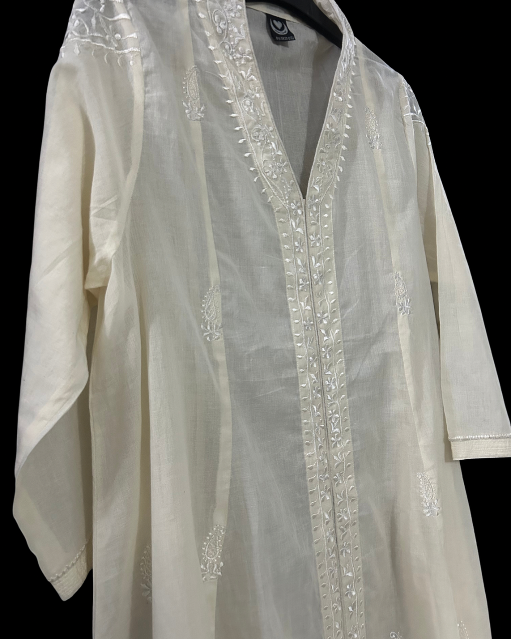 White Hand Embroidered Kurta